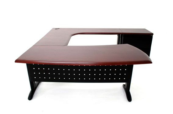 Galería de Estación de trabajo en "U" Cubiertas termoformadas y Bases Metálicas  Línea Cassel