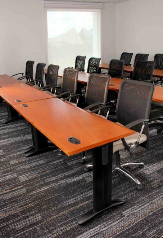 Galería de Mesas modulares multi-configuración Línea Cassel